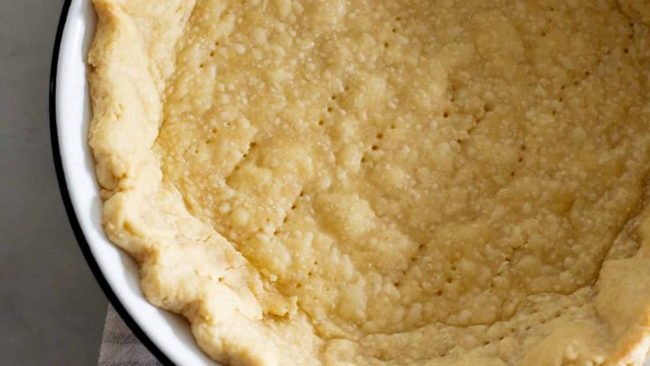 Pie crust in a stand mixer - The Bake School