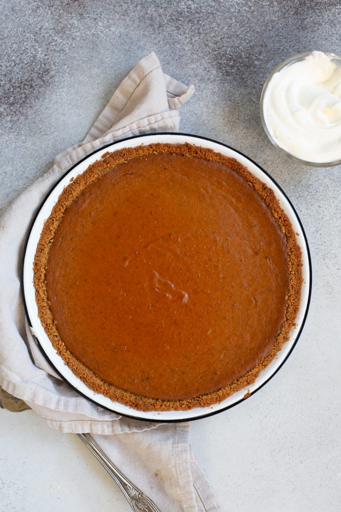 Pumpkin Pie with Graham Cracker Crust