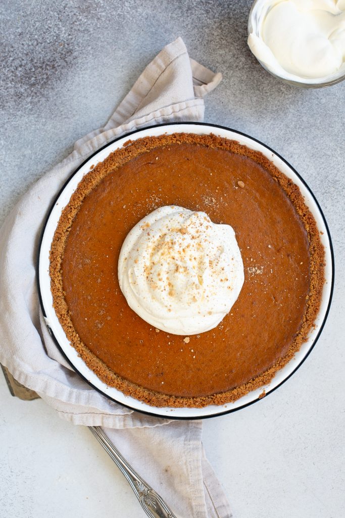 Pumpkin Pie with Graham Cracker Crust